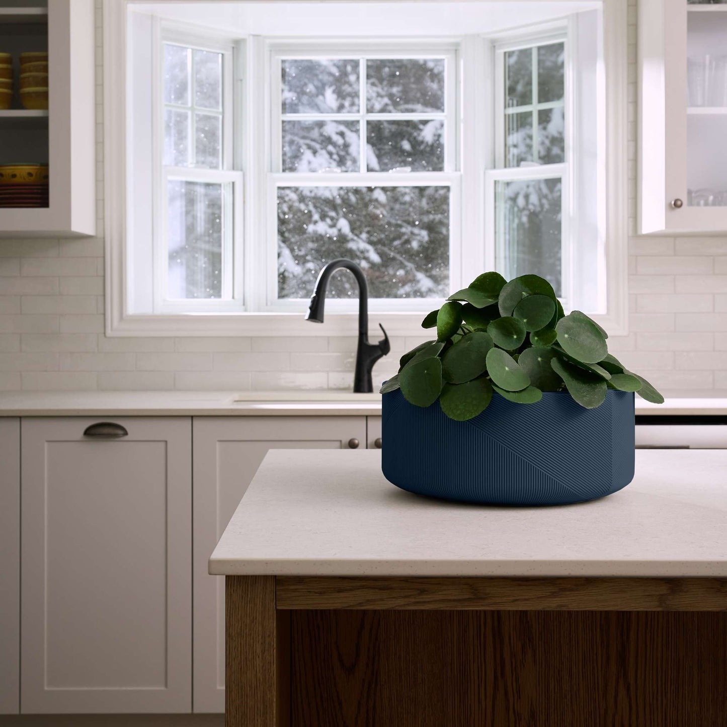 15" Gavin Planter with Geometric Lines