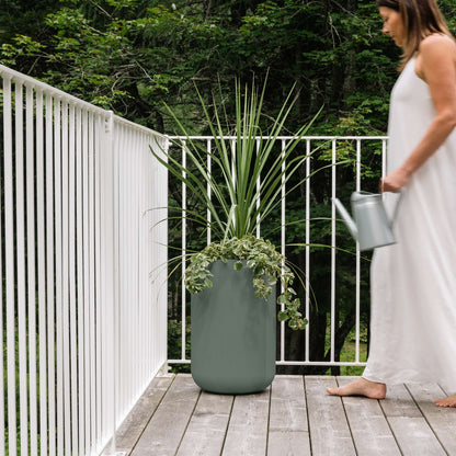 Grande jardinière Gavin 14 po avec lignes géométriques