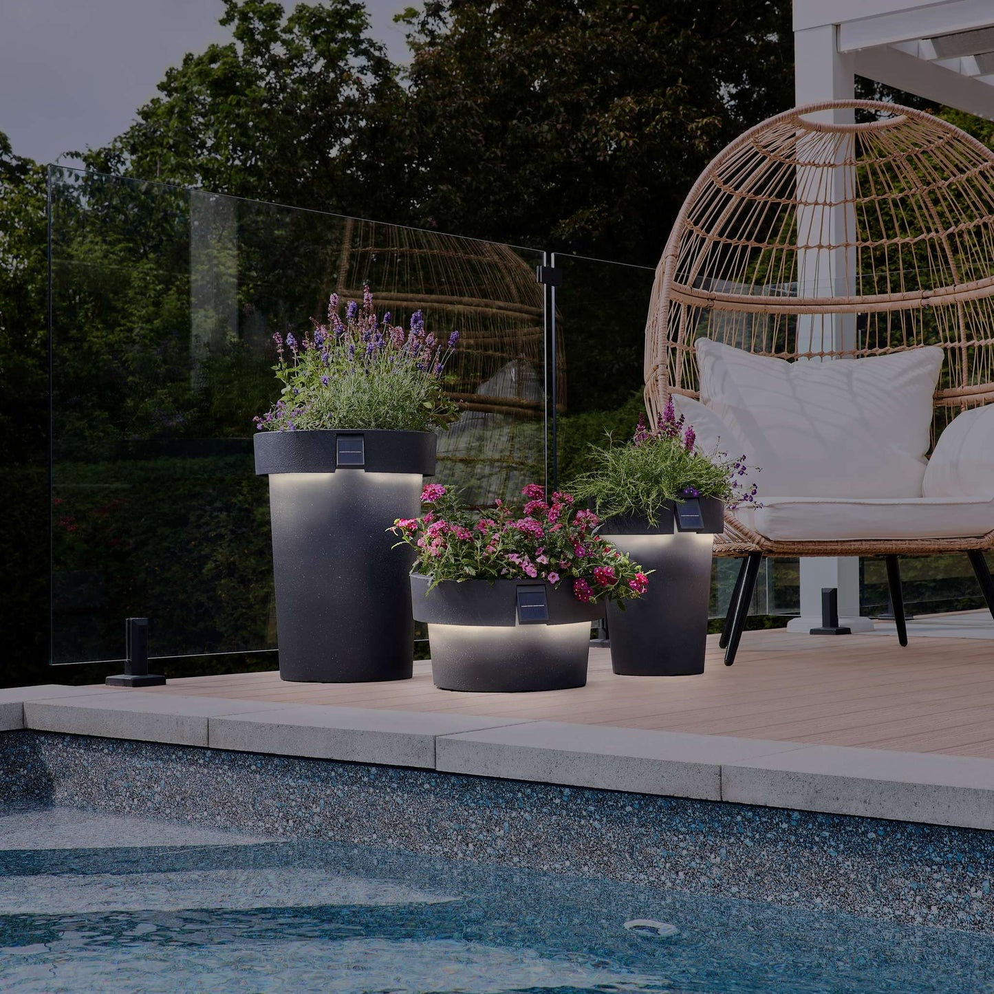 Grand pot solaire 18 po avec éclairage d’ambiance