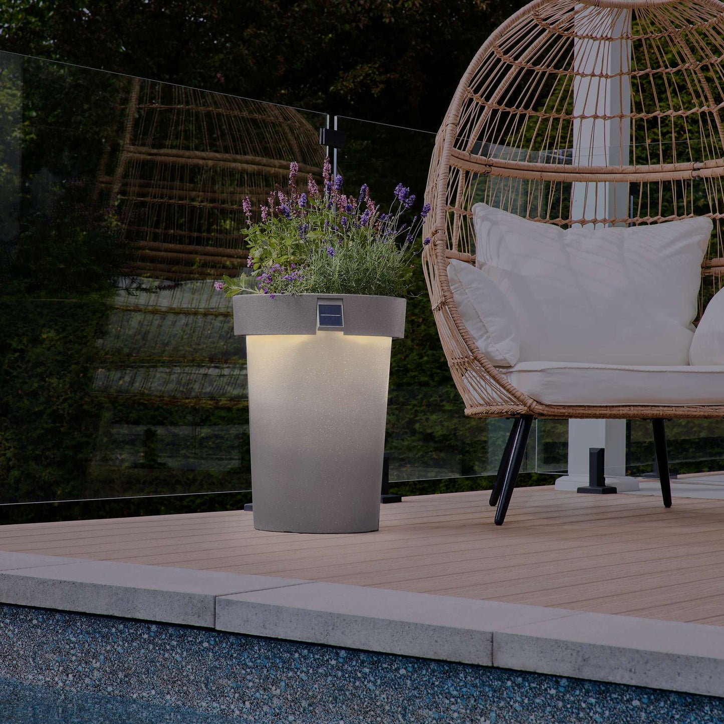 Grand pot solaire 18 po avec éclairage d’ambiance