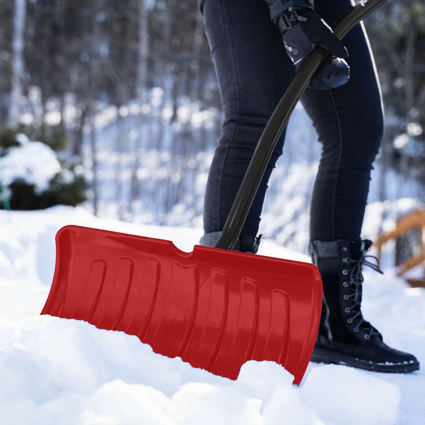 Snow pusher, ergo aluminum handle, 21" poly blade