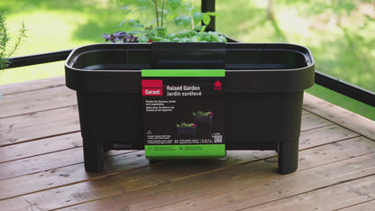 Jardin surélevé avec treillis et système auto-arrosant